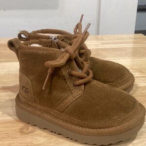 UGG Kids Toddlers Neumel II Chestnut Chukka Boot Sz 8